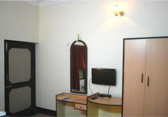 Venus Inn Bhubaneswar Ngoại thất bức ảnh